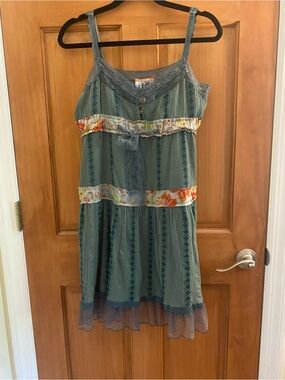 Free People Vintage Circa 2000 Lace trimmed dress